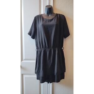 Short Sleeves Tiered Open Back Jumpsuit shorts Black romper size Large